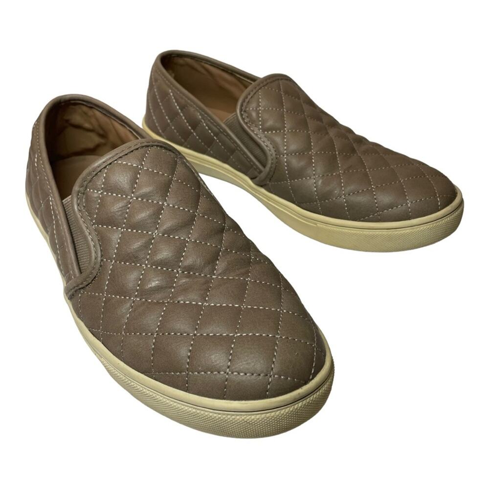 Steve Madden Ecentrcq Womens Tan Quilted Slip On Round Toe Sneaker Flats 9